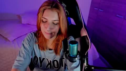 Snapshot of jacky_croft chatting on 12.21.24 Linda Sofia help me get to 100 thumbs up online show from 12.21.24