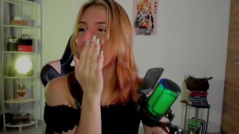 Snapshot of jacky_croft chatting on 02.02.25 Linda Sofia help me get to 100 thumbs up online show from 02.02.25