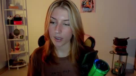 Snapshot of jacky_croft chatting on 02.02.25 Linda Sofia help me get to 100 thumbs up online show from 02.02.25