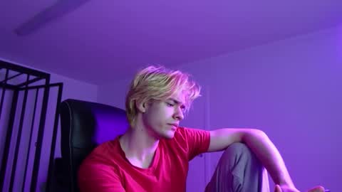 Snapshot of jacob_devon chatting on 02.05.26 JACOB DEVON online show from 02.05.26