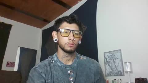 Michael Caicedo online show from 02.08.26