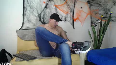 Snapshot of jacobandjayydenn chatting on 10.31.25 Jacob And Jayden online show from 10.31.25