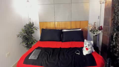Snapshot of jacobdraven chatting on 12.19.25 jacobdraven online show from 12.19.25