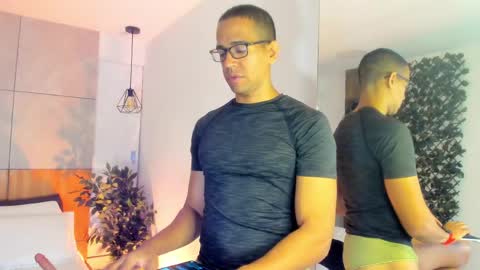Snapshot of jacobdraven chatting on 04.14.26 jacobdraven online show from 04.14.26