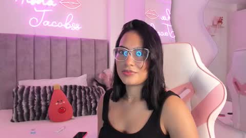 Snapshot of jacobss_gh chatting on 11.07.25 JACOBSS online show from 11.07.25