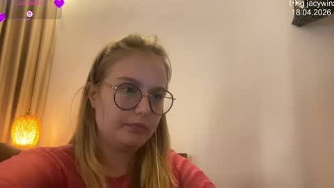 Snapshot of jacywinslat chatting on 04.18.26 jacywinslat online show from 04.18.26
