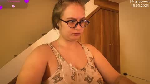 Snapshot of jacywinslat chatting on 05.16.26 jacywinslat online show from 05.16.26