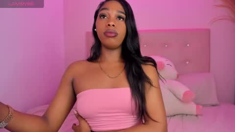 Vanniall online show from 02.15.25