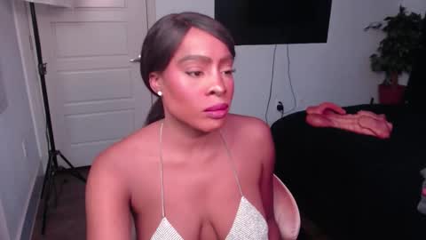 Jade online show from 11.05.25