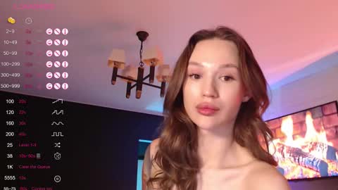 Snapshot of jade__swift chatting on 09.25.25 Jade online show from 09.25.25