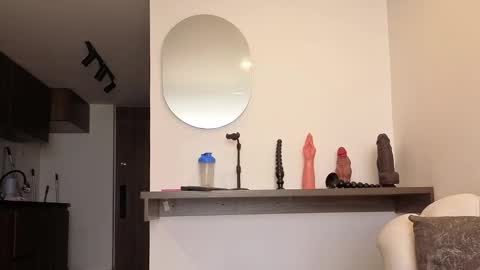 Jade online show from 11.21.25