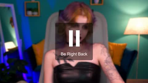 Snapshot of jade_castle chatting on 02.01.25 jade_castle online show from 02.01.25