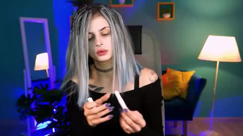 Snapshot of jade_castle chatting on 11.11.25 jade_castle online show from 11.11.25