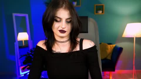 Snapshot of jade_castle chatting on 12.13.25 jade_castle online show from 12.13.25