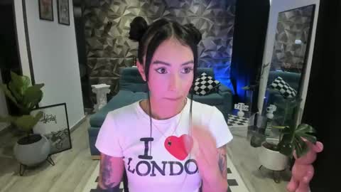 Jade  independent model online show from 03.11.25