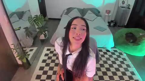 Jade  independent model online show from 11.21.25