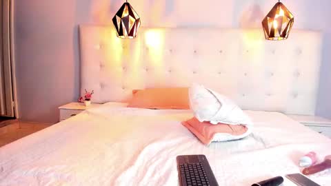 Snapshot of jade_scarllet chatting on 12.06.24 karlla scarlet online show from 12.06.24