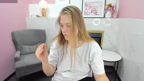 Jade online show from 12.21.24