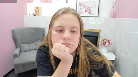 Jade online show from 01.26.25