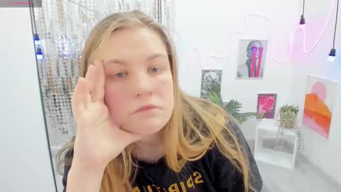 Jade online show from 02.21.25