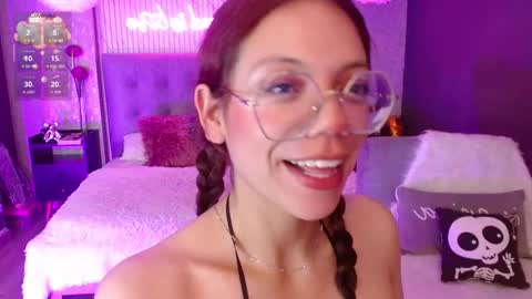 Snapshot of jade_storm_ chatting on 11.21.25 JADE online show from 11.21.25