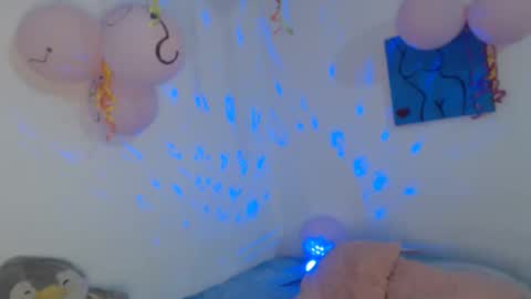 Snapshot of jade_watson19 chatting on 11.13.25 Jade Watson online show from 11.13.25