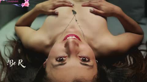 jade white  online show from 03.11.25