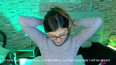 jade white  online show from 05.07.26