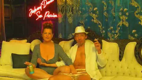 Snapshot of jadeanddamon chatting on 12.01.25 JadeandDamon online show from 12.01.25