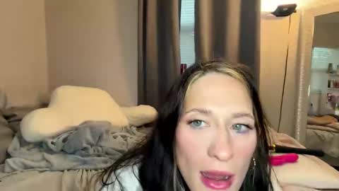 Snapshot of jadeee__ivy chatting on 03.05.26 sexyeyes neverlie online show from 03.05.26