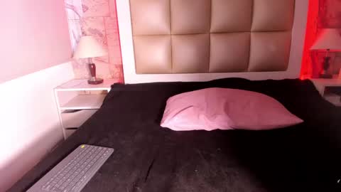 jadeestudios online show from 02.24.25