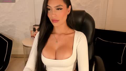 JADE EVANS online show from 01.15.26