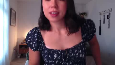 Jade Love online show from 02.24.25