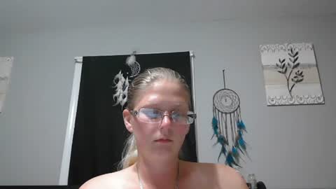 JadeLuv online show from 10.23.25