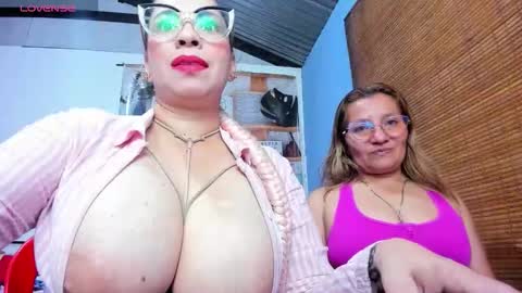 JADEMOOMS online show from 11.08.25