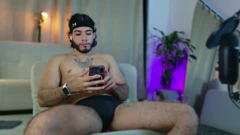 Snapshot of jadenfeynman chatting on 11.19.25 Jaden Feynman online show from 11.19.25