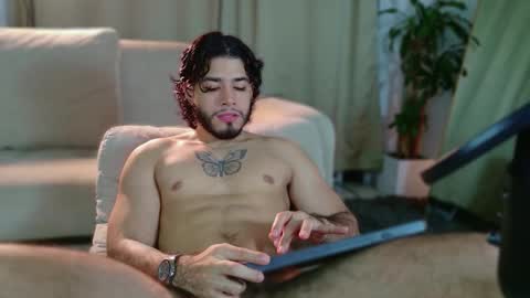 Snapshot of jadenfeynman chatting on 12.19.25 Jaden Feynman online show from 12.19.25