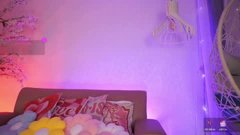 Jade Summer online show from 04.08.26