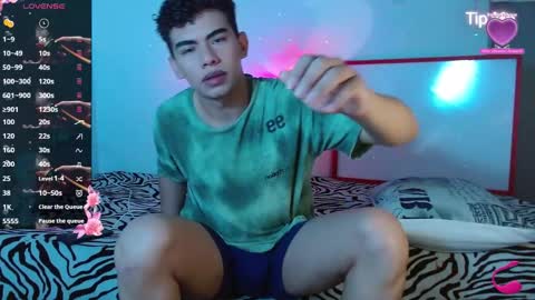 javi15  online show from 09.12.25