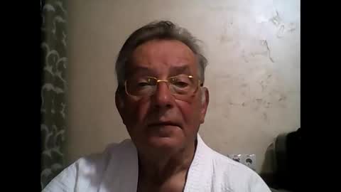 Snapshot of jahanc01 chatting on 09.30.25 Malko online show from 09.30.25