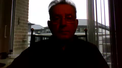 Snapshot of jahanc01 chatting on 12.23.25 Malko online show from 12.23.25