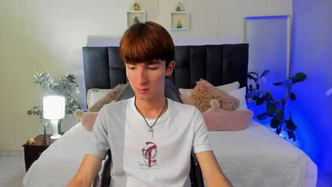 Snapshot of jake_evanss_ chatting on 04.23.26 JAKE online show from 04.23.26