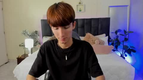Snapshot of jake_evanss_ chatting on 04.24.26 JAKE online show from 04.24.26