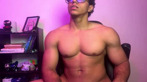 Snapshot of jake_hill1 chatting on 12.21.25 jake_hill1 online show from 12.21.25