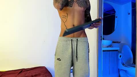 Santiago online show from 02.11.25