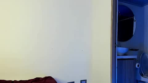 Santiago online show from 02.12.25