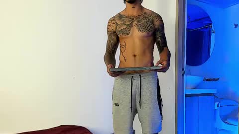 Santiago online show from 02.13.25