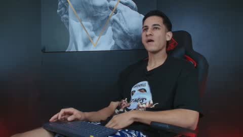 Snapshot of jakemoxley chatting on 09.15.25 JakeMoxley online show from 09.15.25