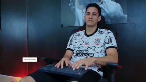 Snapshot of jakemoxley chatting on 09.18.25 JakeMoxley online show from 09.18.25