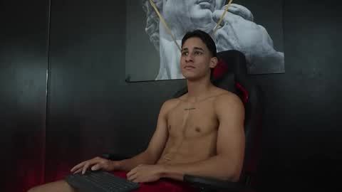 Snapshot of jakemoxley chatting on 11.05.25 JakeMoxley online show from 11.05.25